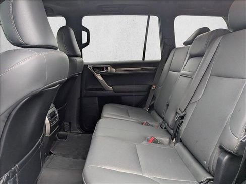 Used 2023 Lexus GX 460 Premium image 21