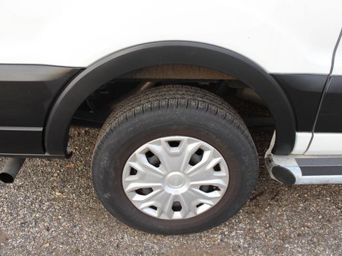 Used 2025 Ford Transit 250 Low Roof w/ Exterior Upgrade Package RWD image 23