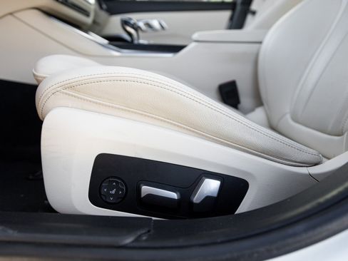 Used 2022 BMW 330i Sedan w/ Premium Package image 21