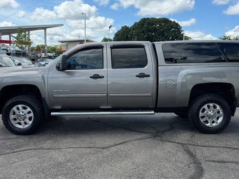 Used 2012 Chevrolet Silverado 2500 LT w/ Interior Plus Package AWD/4WD image 2