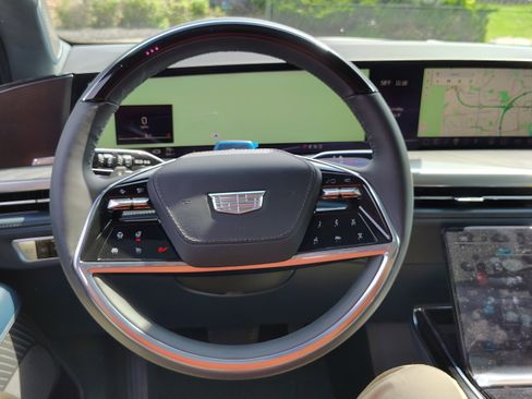 New 2025 Cadillac Escalade IQ Luxury 2 image 14