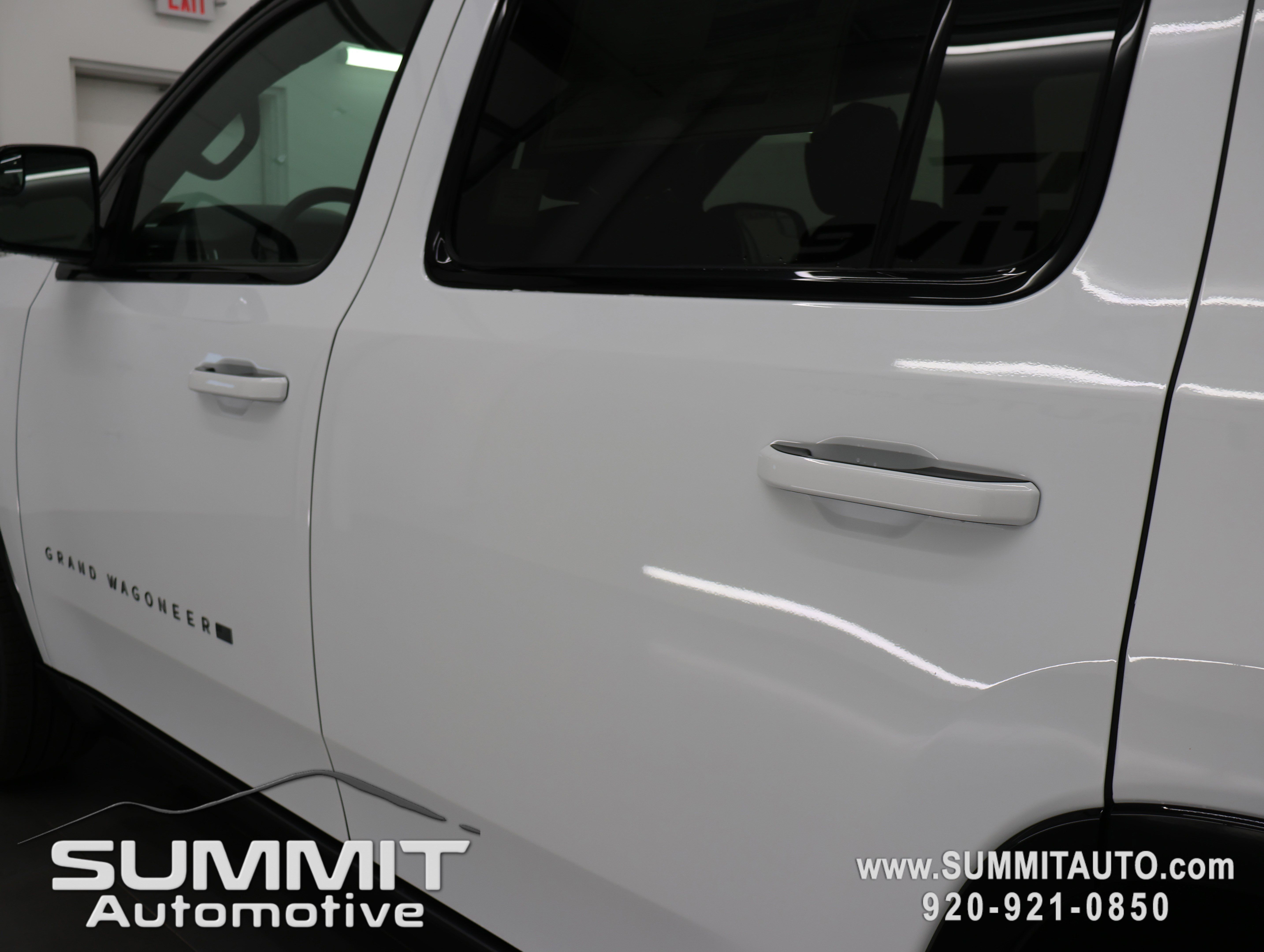 New 2026 Jeep Grand Wagoneer Summit AWD/4WD image 39