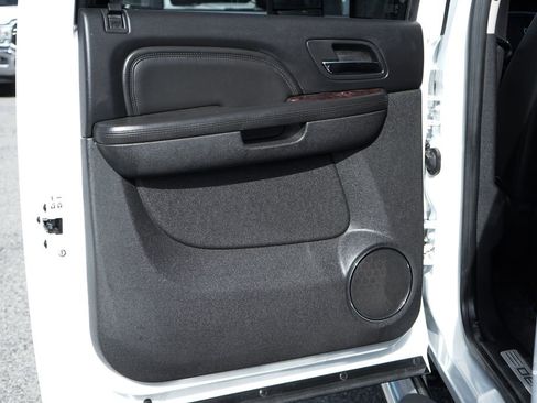 Used 2011 GMC Sierra 3500 Denali AWD/4WD image 35