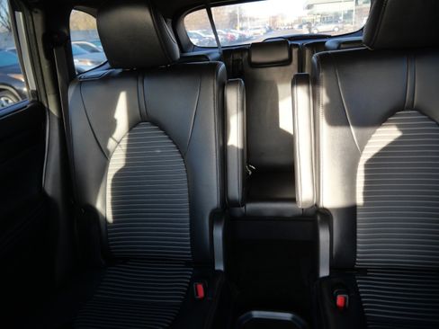 Certified 2025 Toyota Highlander XSE image 14