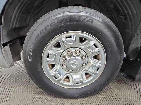 Used 2017 Nissan NV 3500 SL RWD image 40