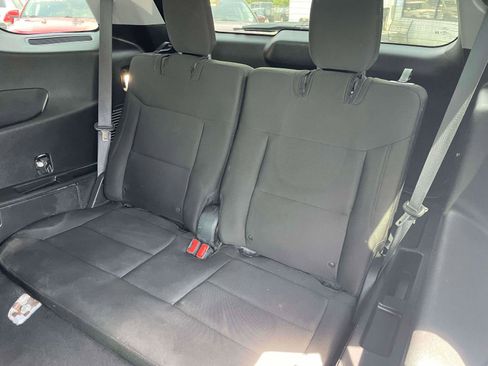 Used 2020 Ford Explorer XLT w/ Comfort Package AWD/4WD image 7