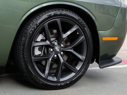 Used 2022 Dodge Challenger GT w/ Plus Package image 34