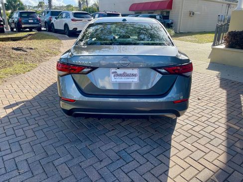 Used 2025 Nissan Sentra SV image 4