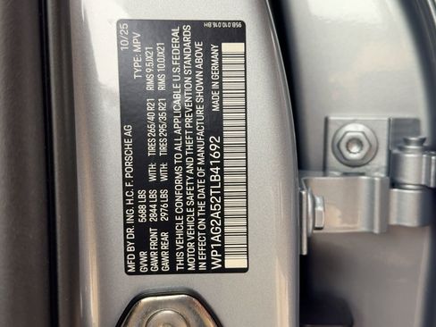 Certified 2026 Porsche Macan S AWD/4WD image 20