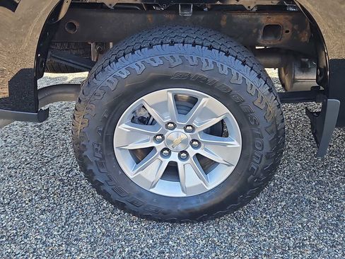 Used 2023 Chevrolet Silverado 1500 W/T w/ WT Value Package image 9