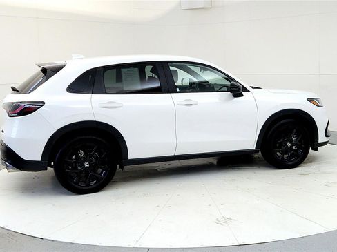 Used 2025 Honda HR-V Sport image 6