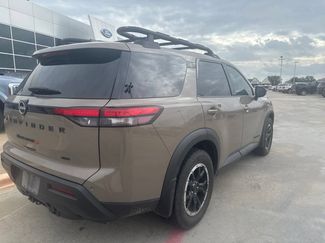 Used 2024 Nissan Pathfinder Rock Creek AWD/4WD video 3