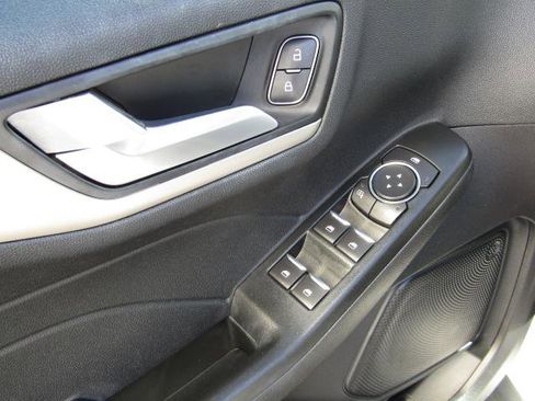 Used 2022 Ford Escape SEL image 15