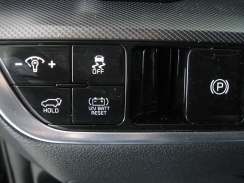 Used 2024 Kia Sportage SX Prestige image 18