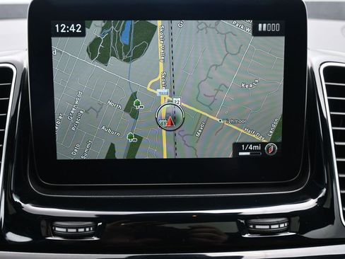 Used 2017 Mercedes-Benz GLS 450 4MATIC image 14