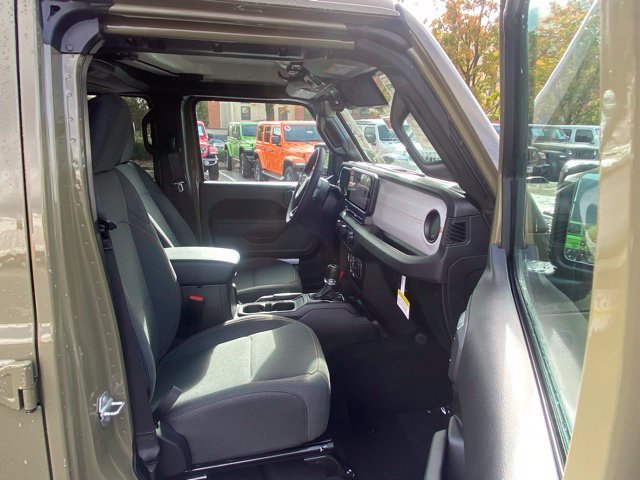 New 2025 Jeep Gladiator Sport AWD/4WD image 29