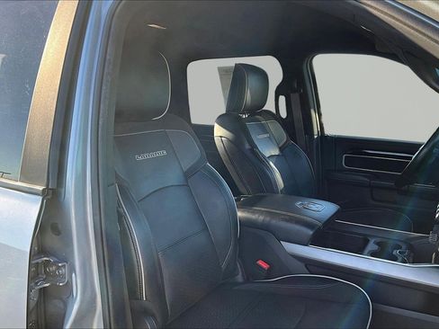 Used 2022 RAM 3500 Laramie w/ Night Edition AWD/4WD image 30