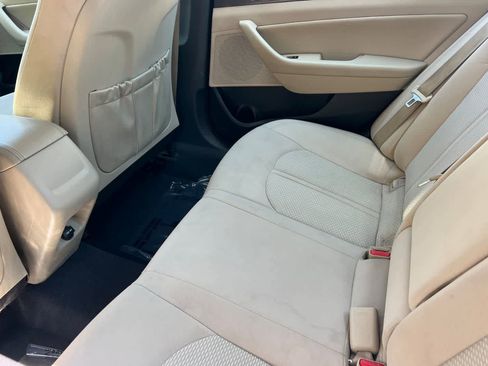 Used 2017 Hyundai Sonata Sport FWD image 5