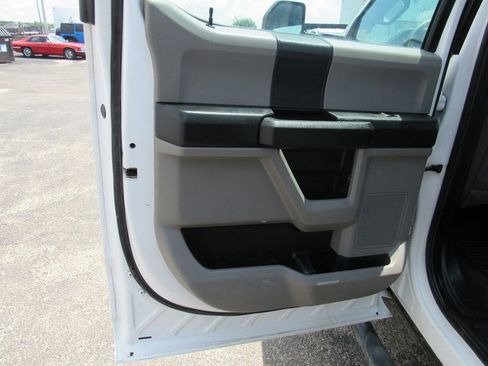 Used 2020 Ford F550 2WD Crew Cab Super Duty image 26