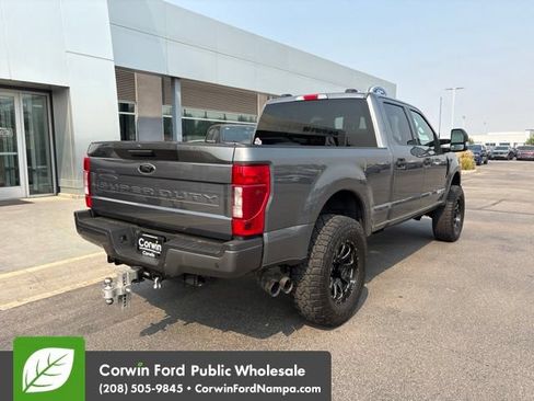 Used 2022 Ford F250 XLT w/ Black Appearance Package AWD/4WD image 6