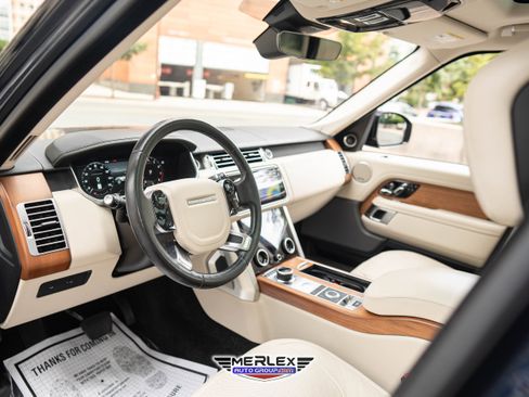 Used 2018 Land Rover Range Rover Supercharged image 13