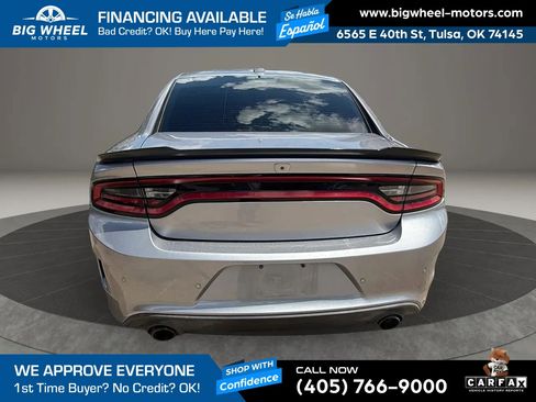 Used 2017 Dodge Charger R/T RWD image 3