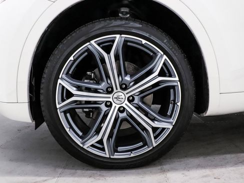 Used 2023 Maserati Levante GT image 8