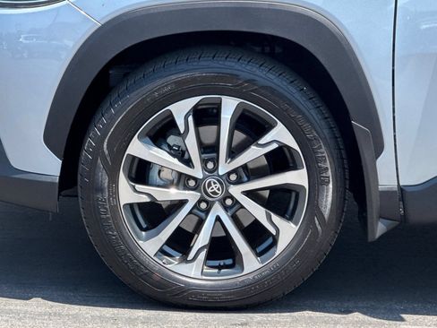 Certified 2025 Toyota Corolla Cross XLE w/ Convenience Package FWD image 34