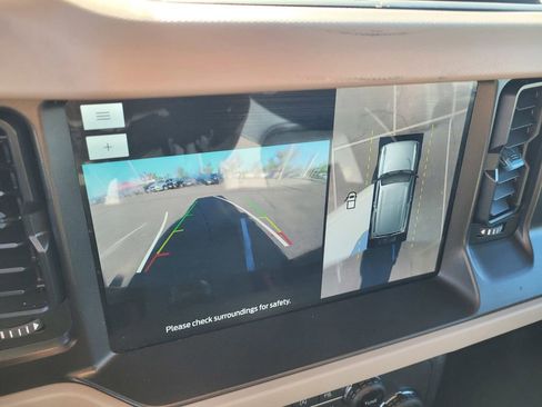 Used 2023 Ford Bronco Wildtrak AWD/4WD image 14