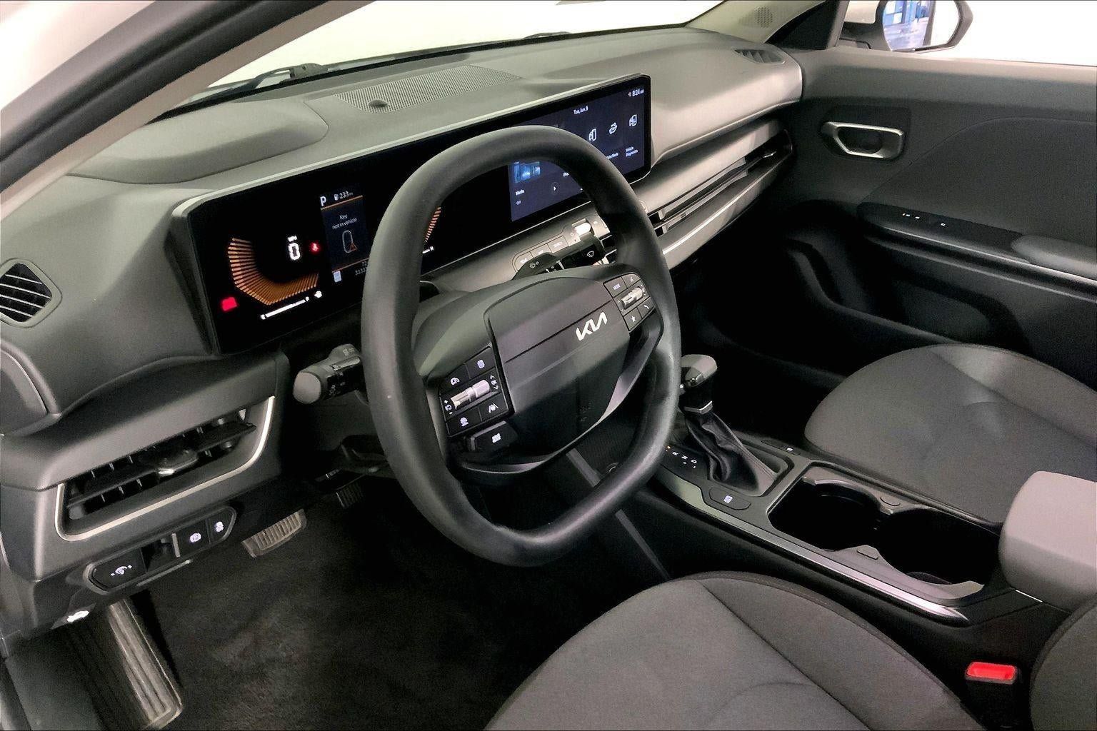 Certified 2025 Kia K4 FWD image 14