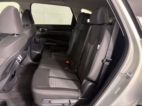 New 2026 Kia Sorento LX FWD image 34