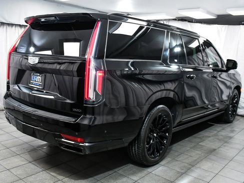 Used 2022 Cadillac Escalade ESV Sport w/ Touring Package AWD/4WD image 6