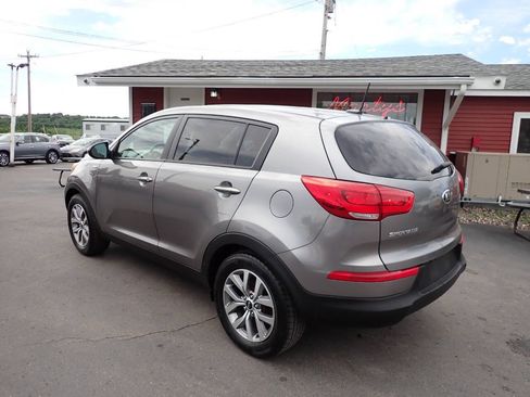 Used 2016 Kia Sportage LX AWD/4WD image 4