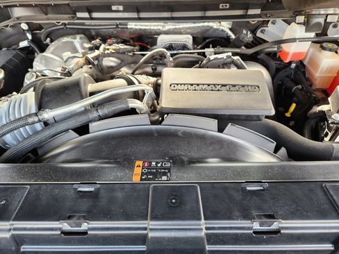 Certified 2024 GMC Sierra 2500 Denali Ultimate image 33