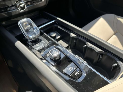 New 2026 Volvo XC60 B5 Core w/ Climate Package image 6