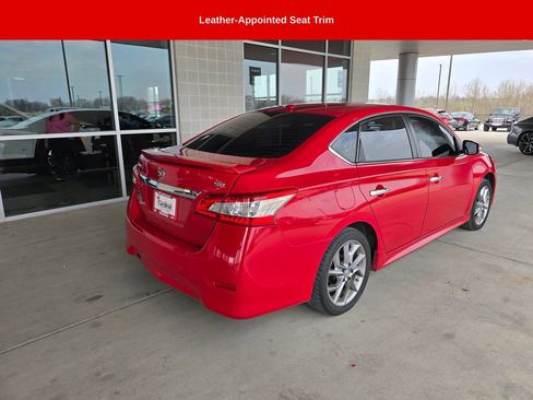 Used 2015 Nissan Sentra SR w/ SR Premium Package image 9
