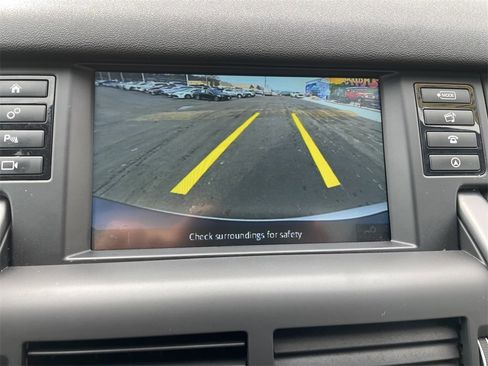 Used 2019 Land Rover Discovery Sport HSE Luxury image 20