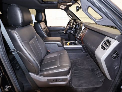 Used 2016 Ford F350 Lariat image 22