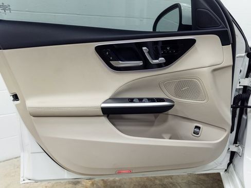 Used 2024 Mercedes-Benz C 300 4MATIC Sedan image 13