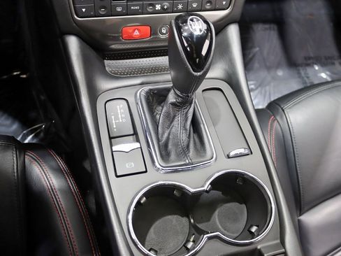 Used 2014 Maserati GranTurismo Sport image 22