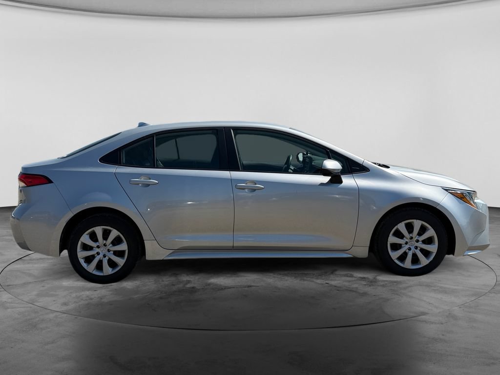 Used 2024 Toyota Corolla LE FWD image 10