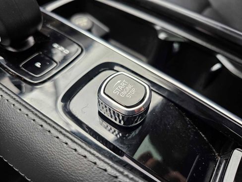 Used 2023 Volvo XC90 T8 Plus image 43