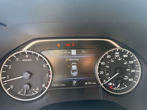 Used 2021 Nissan Maxima 3.5 SV w/ Floor Mat Group FWD image 14