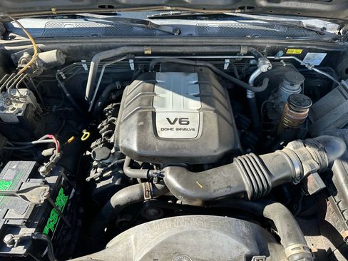 Used 2001 Isuzu Rodeo S image 7