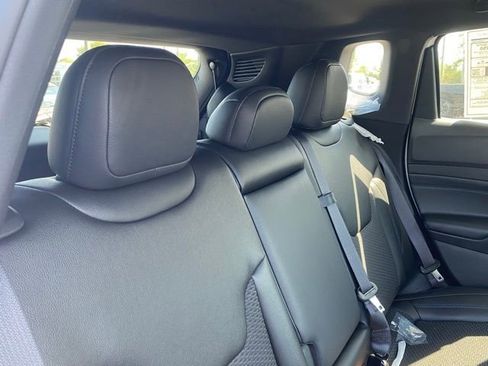 New 2025 Jeep Compass Latitude w/ Sun & Sound Group image 32