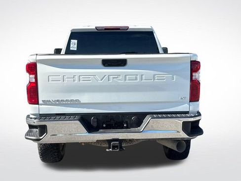 Used 2023 Chevrolet Silverado 2500 LT w/ Convenience Package AWD/4WD image 4