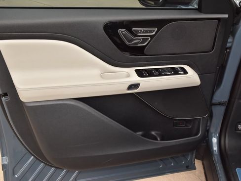 New 2026 Lincoln Aviator 2WD image 35