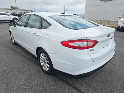 Used 2015 Ford Fusion S FWD image 8