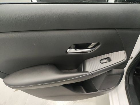 Used 2023 Nissan Sentra SV image 27