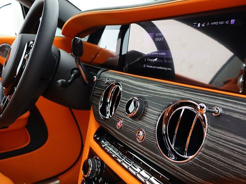 Used 2026 Rolls-Royce Spectre AWD/4WD image 40